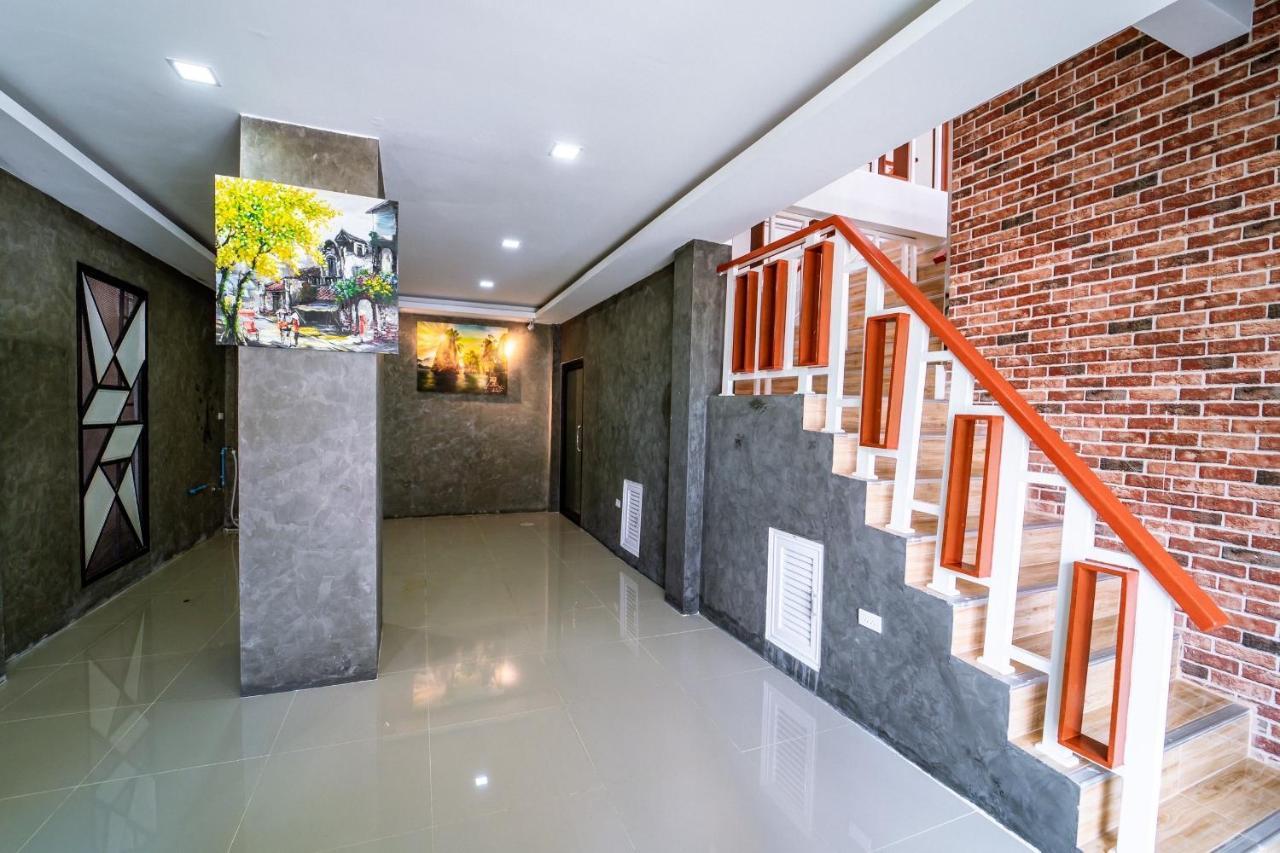 Mind And Punpun Apartment Сурат Тхани Екстериор снимка