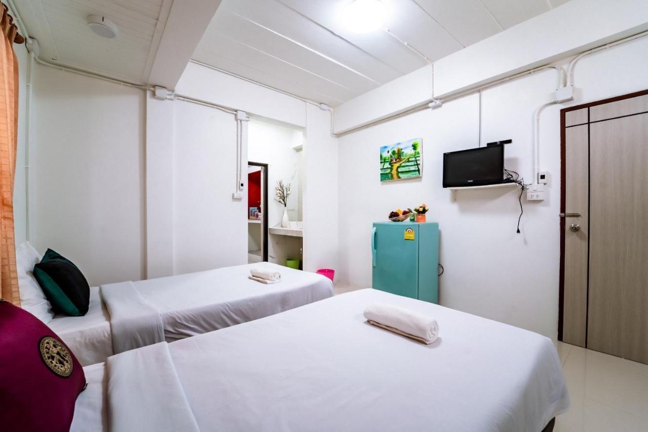 Mind And Punpun Apartment Сурат Тхани Екстериор снимка